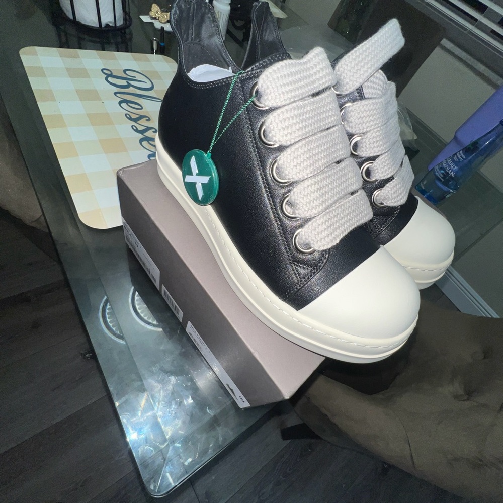 Rick Owen’s SZ 39 Sneakers